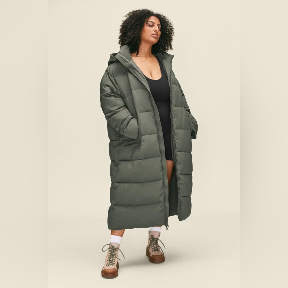 Girlfriend Collective Thyme Green Long Recycled Puffer Parka Medium